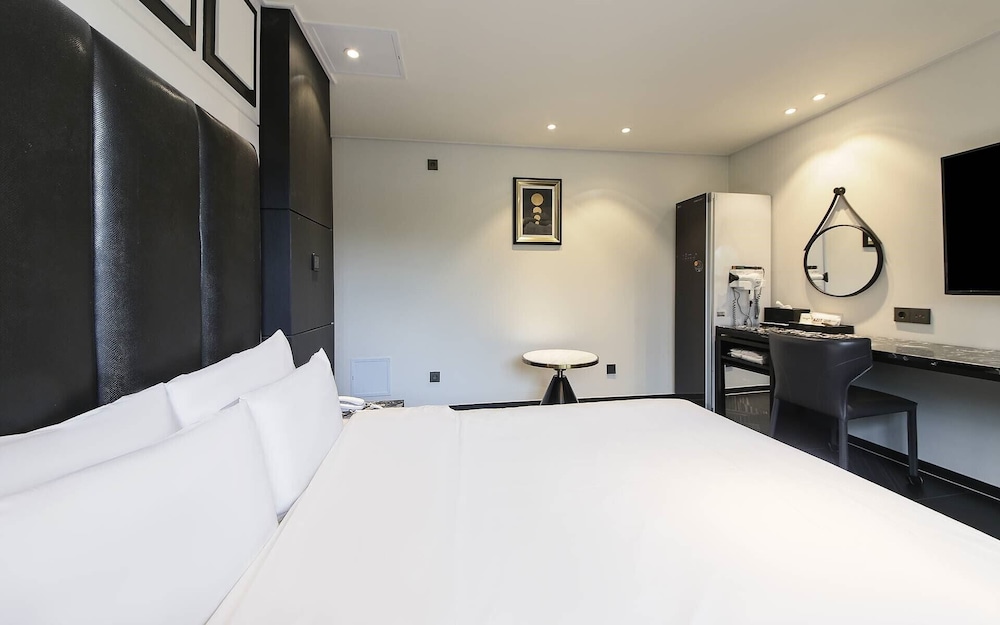 Panoramic Double Room, Non Smoking, River View