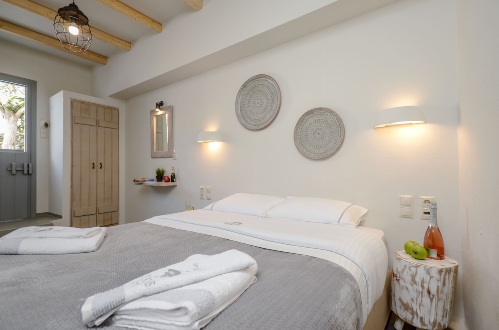 Standard Double Room, Non Smoking, Kitchenette