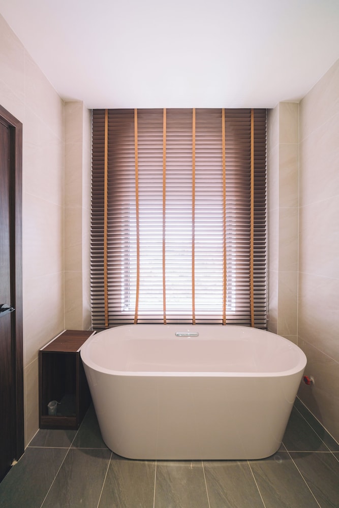 Premium Double Room - Photo 21