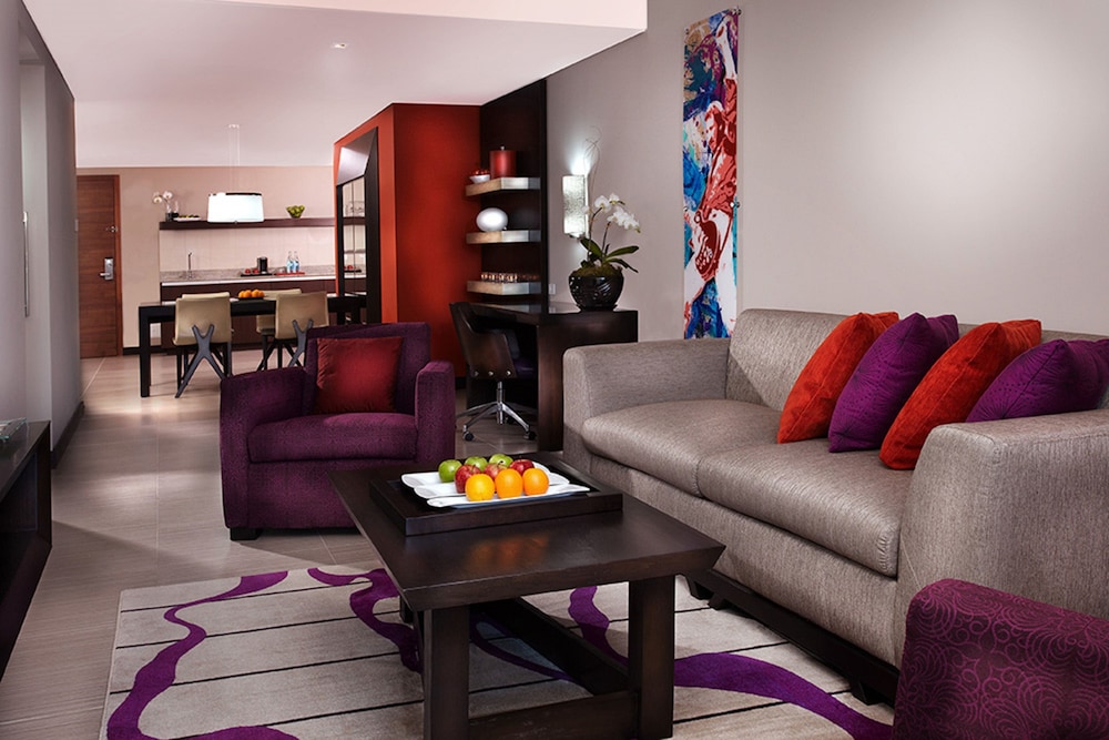 Premium Suite - Photo 1
