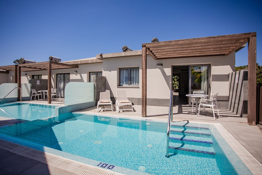 Deluxe Bungalow, 1 Bedroom, Pool Access (1 Adult)