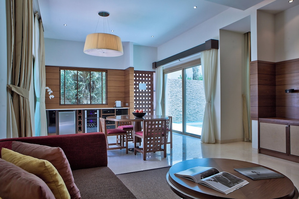 Polo View One-Bedroom Villa with Private Pool (3AD)