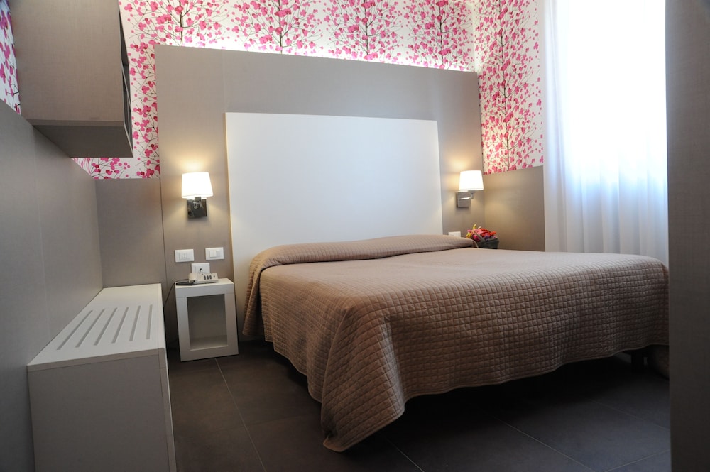 Basic Room - Photo 1