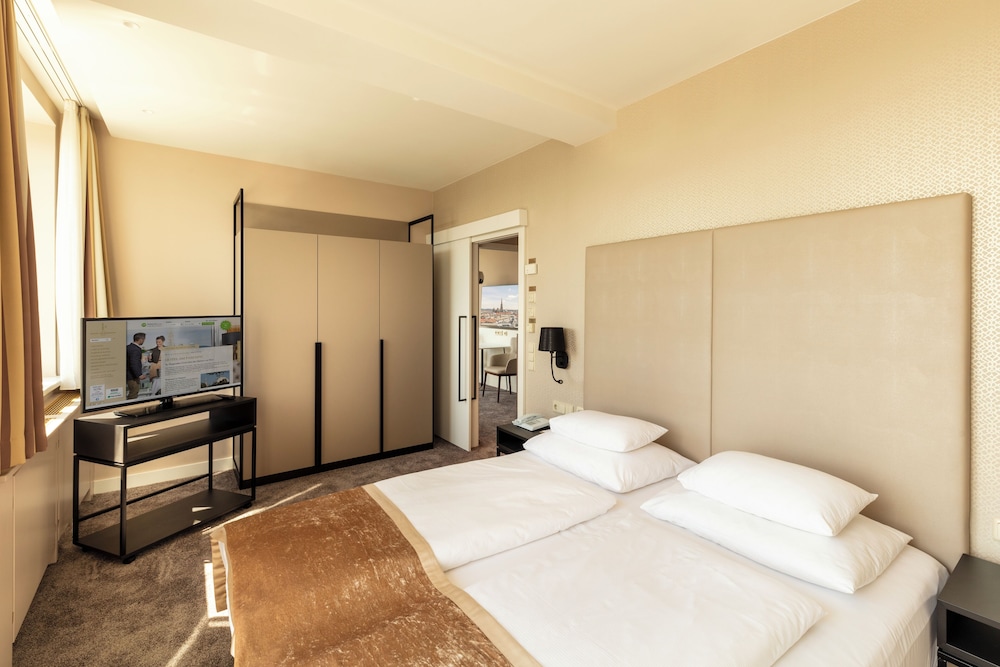 Suite, City View photo 3