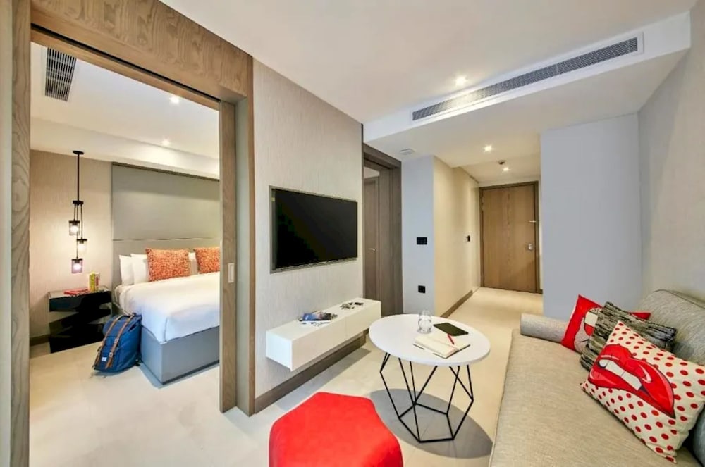 Apartment photo 1