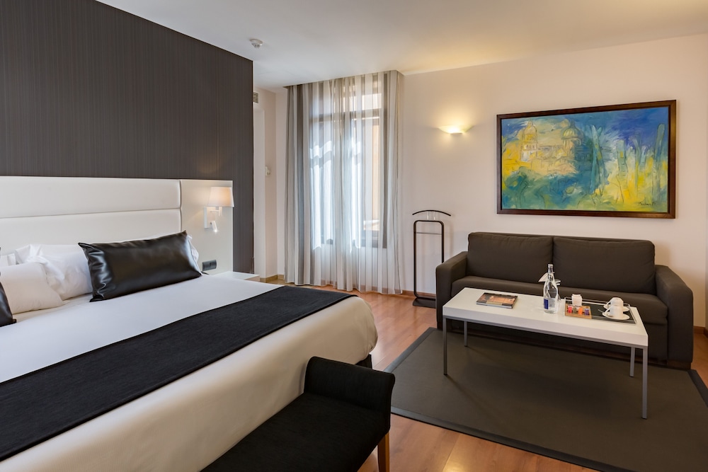 Superior Double Room - Photo 1