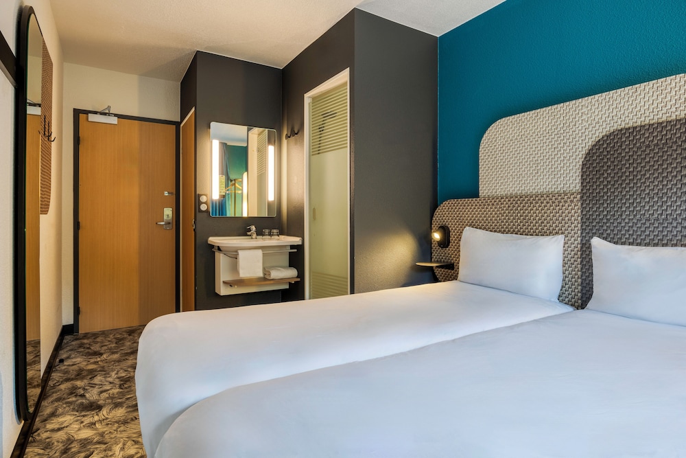Standard Twin Room photo 2