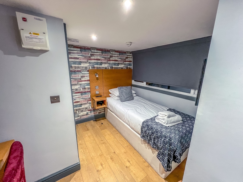 Comfort Single Room, Ensuite, City View