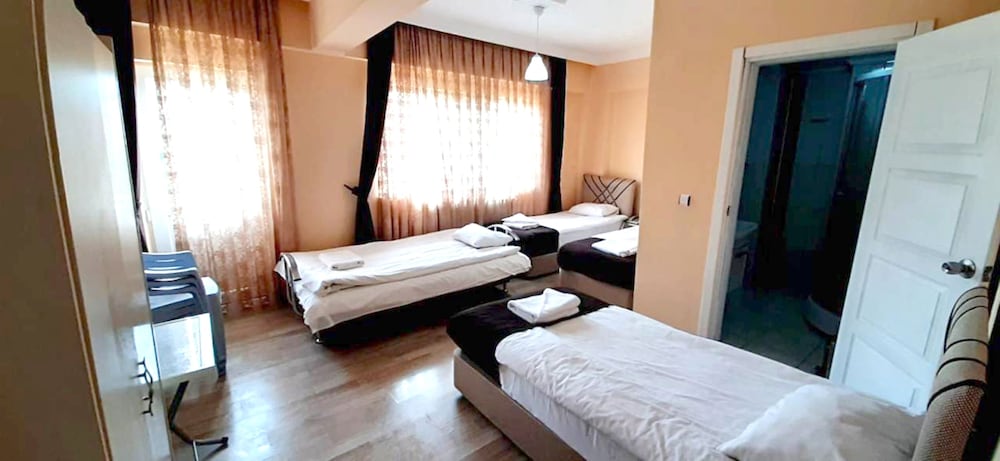 Quadruple Room photo 3