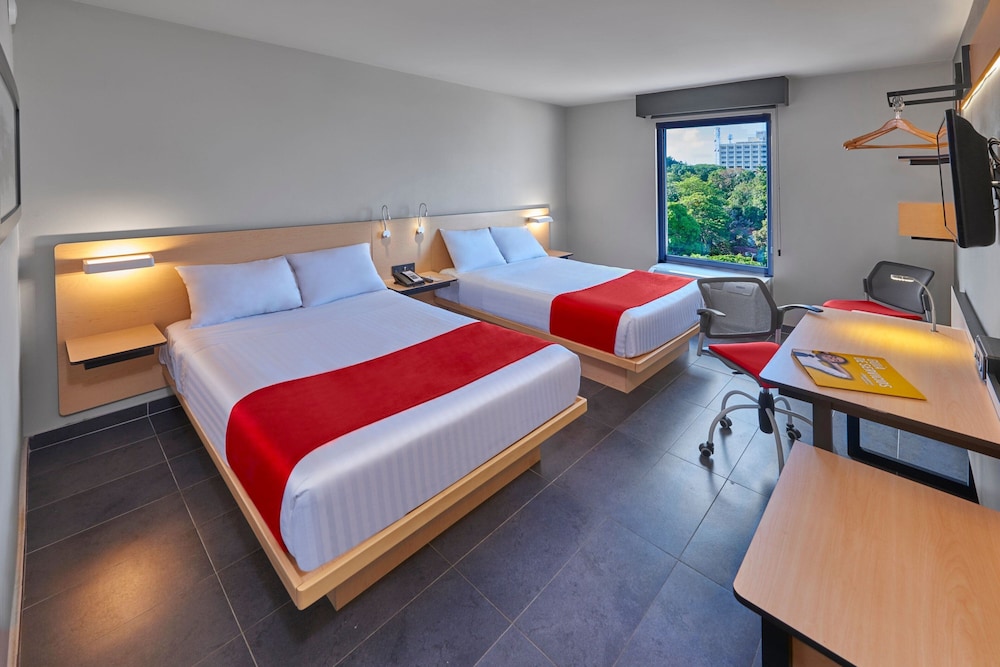 Room, 2 Double Beds - Photo 1