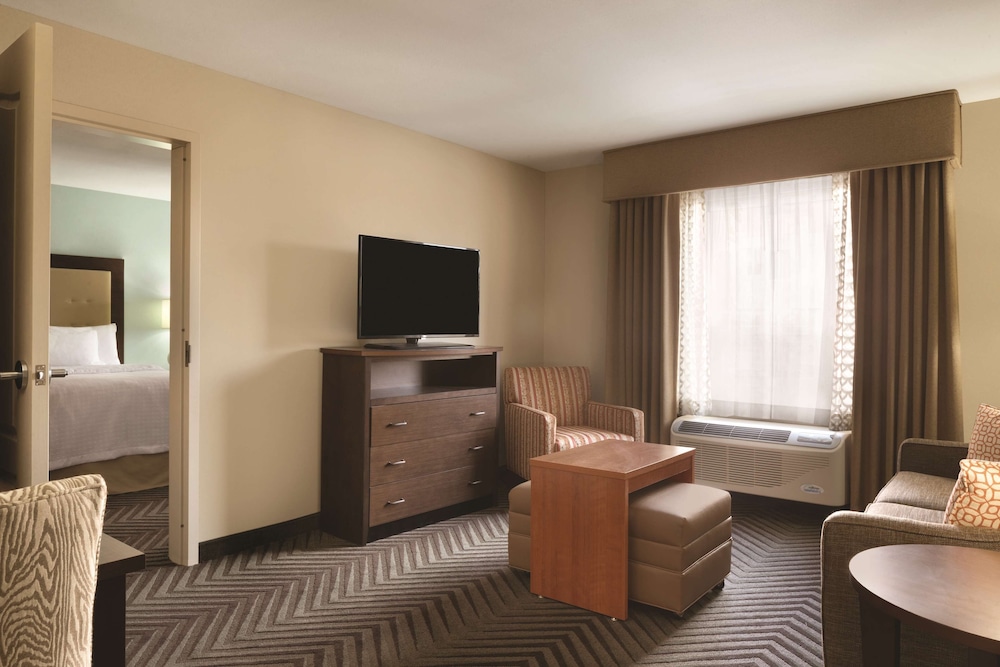 Suite, 2 Queen Beds, Accessible photo 3