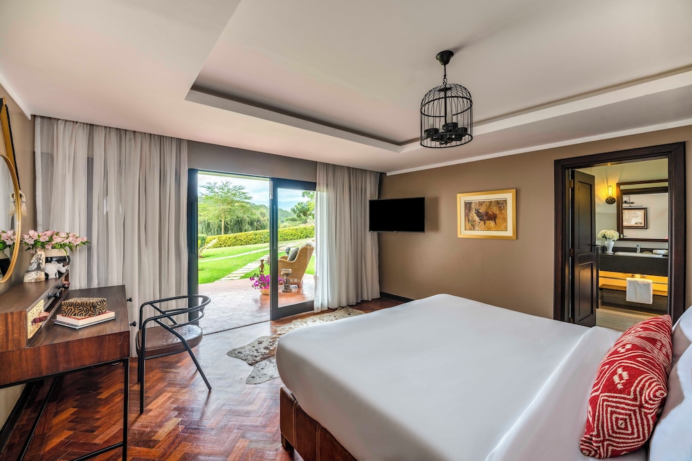 Villa (Batian) - Photo 1