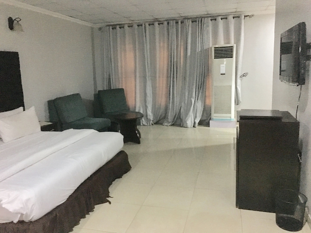 Executive Room - Photo 2