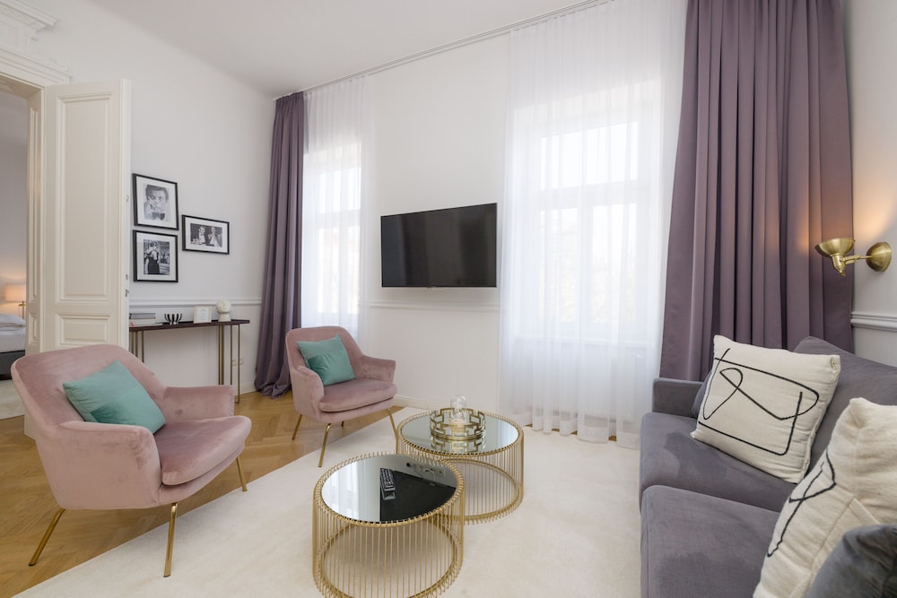 Executive Suite, 2 Bedrooms (incl. 39€ cleaning fee)