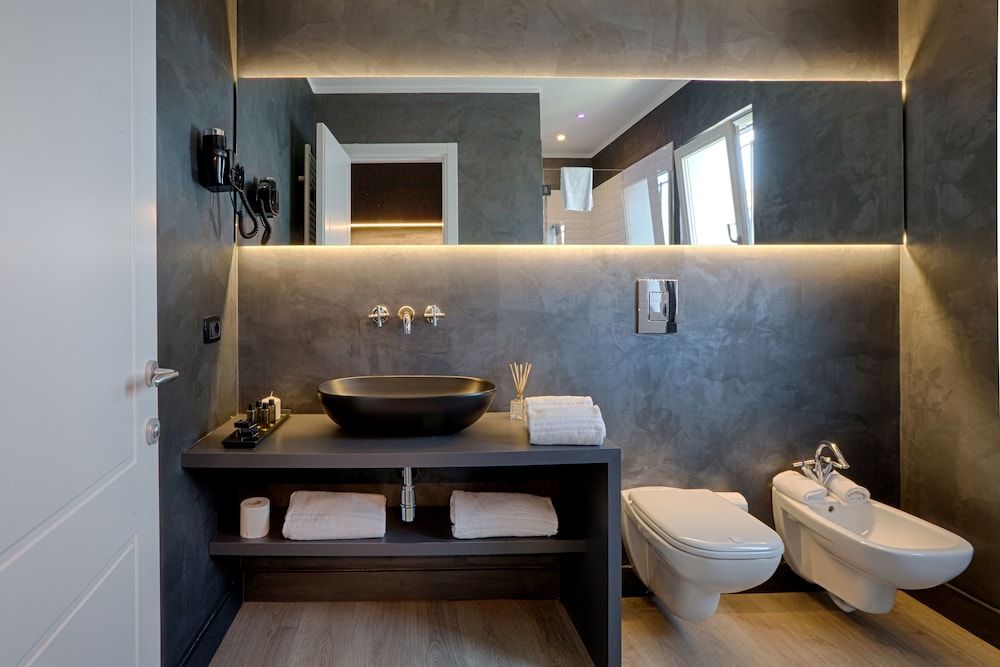 Junior Suite - Photo 12