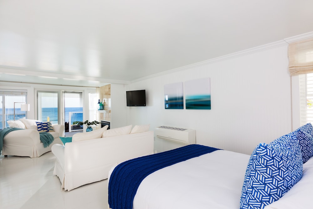 Oceanview Queen photo 2