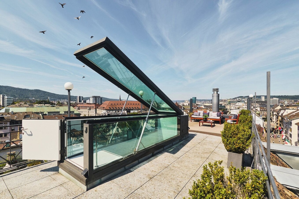 Penthouse (Suite with Rooftop Terrace)