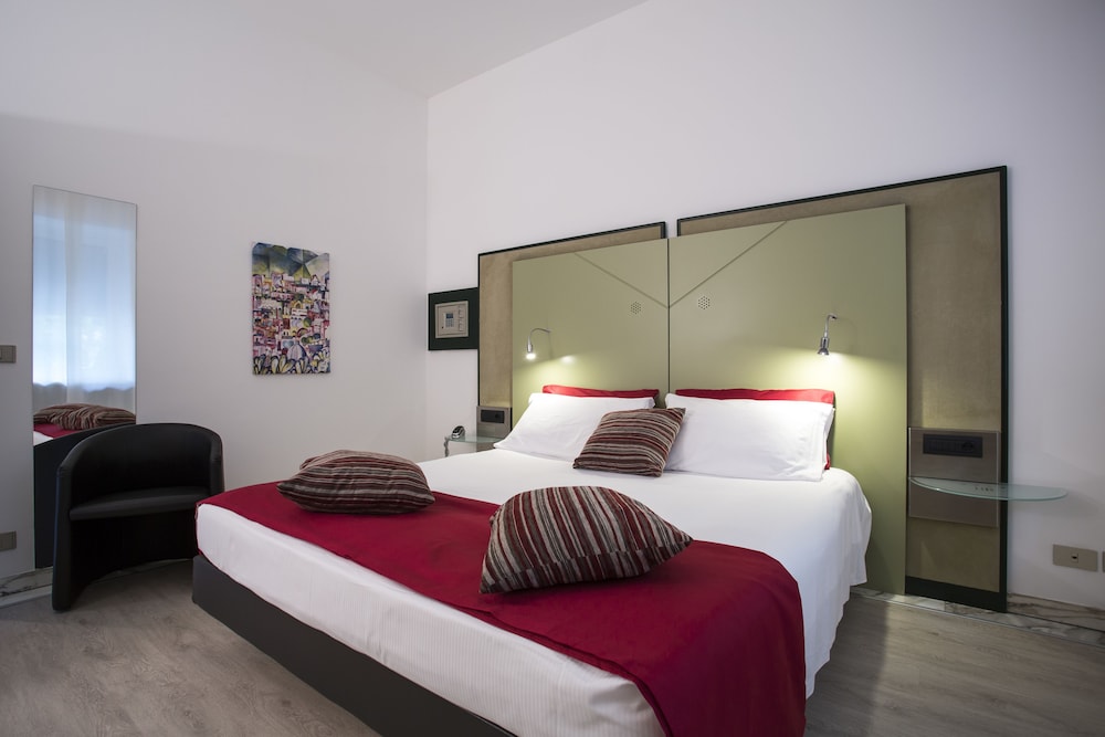 Standard Double Room, 1 Queen Bed - Photo 1