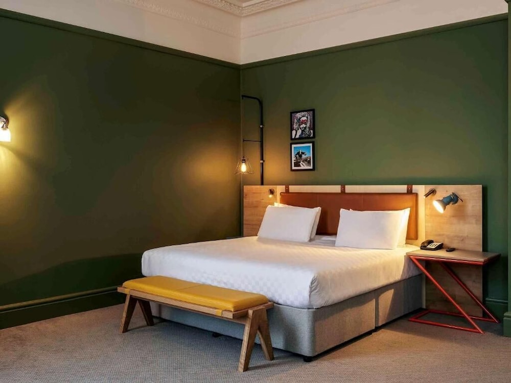 Compact Double Room photo 2