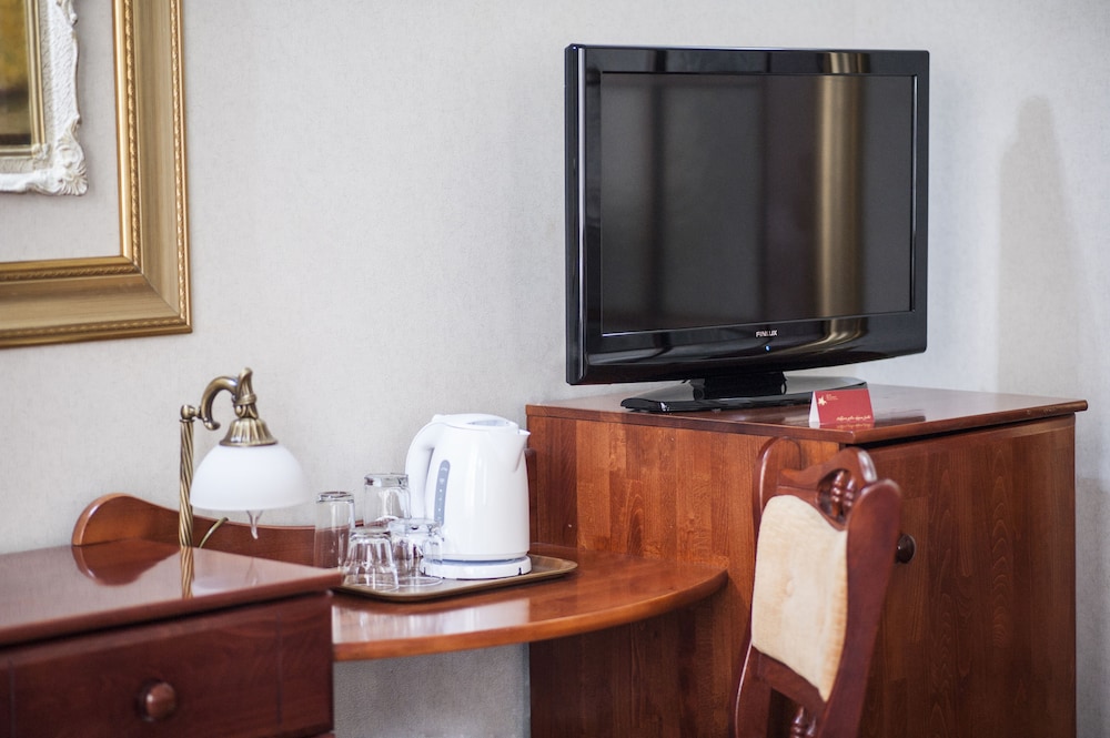 Deluxe Suite - Photo 7