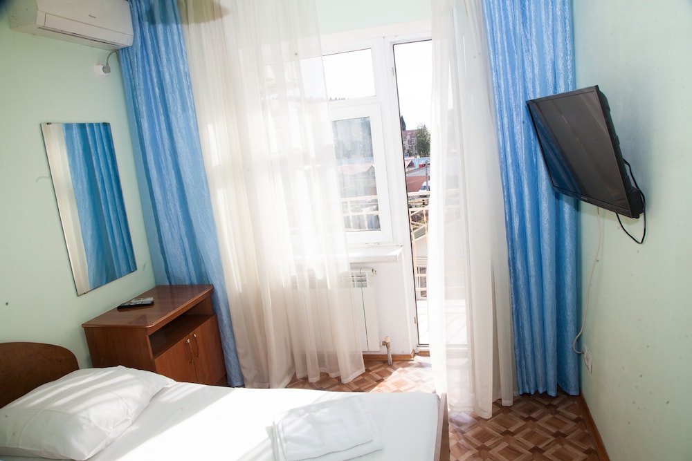 Standard Double Room, Balcony photo 3