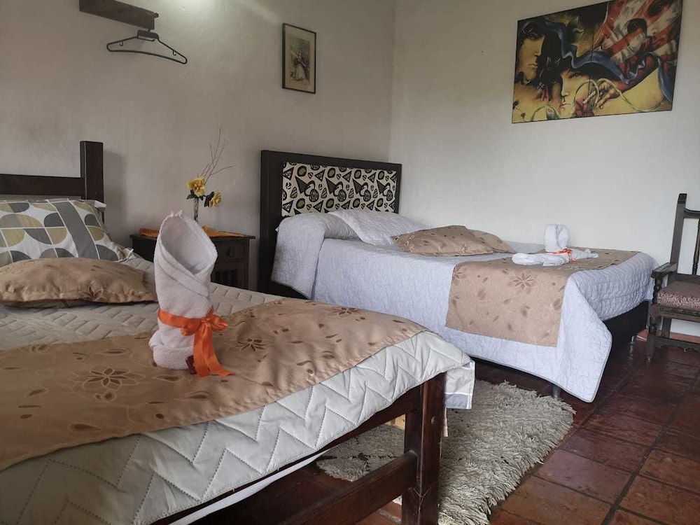 Family House ((8 rooms)) photo 1