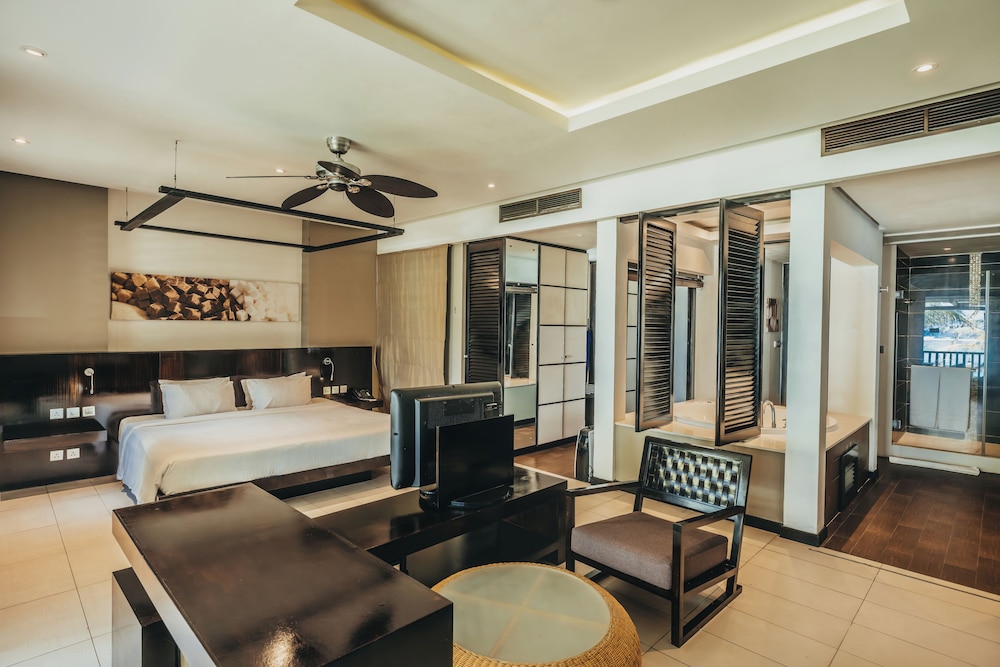 Junior Suite, Ocean View - Photo 6