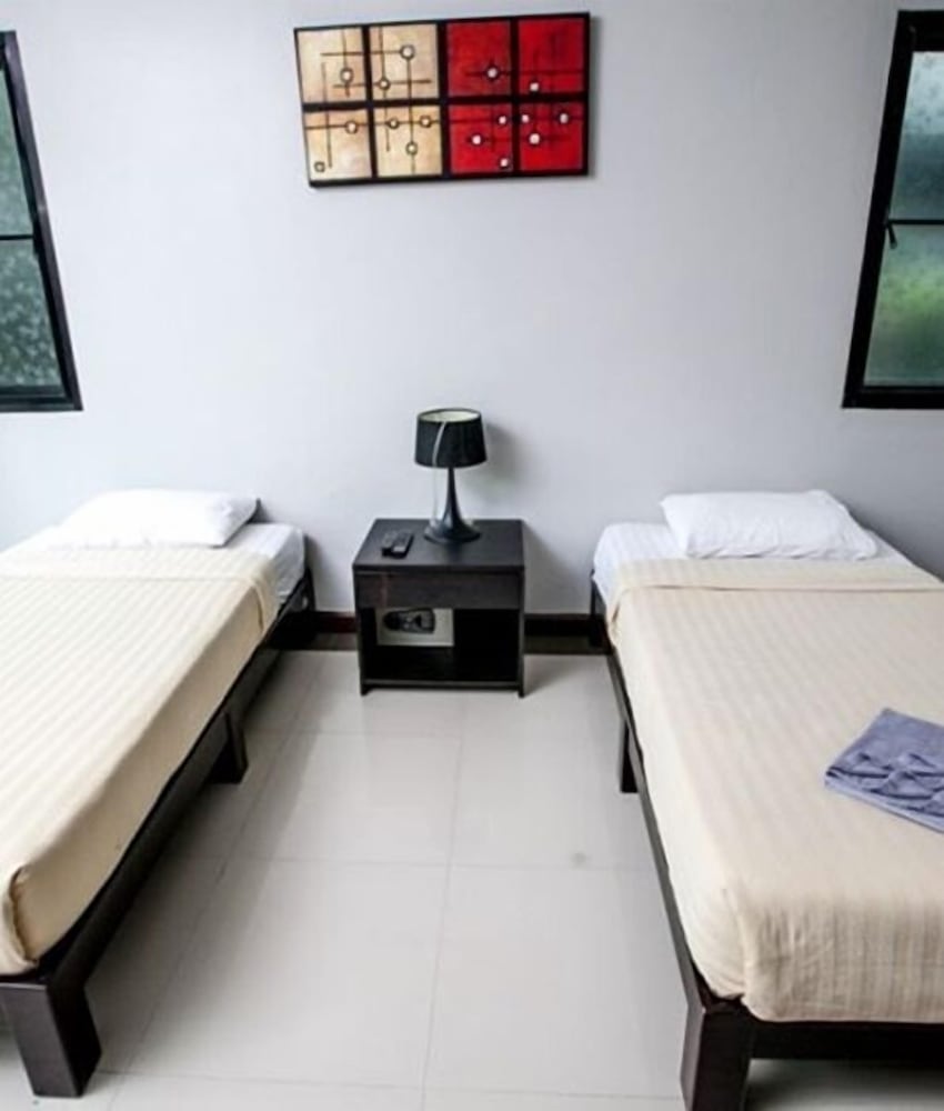 Standard Twin Room photo 3