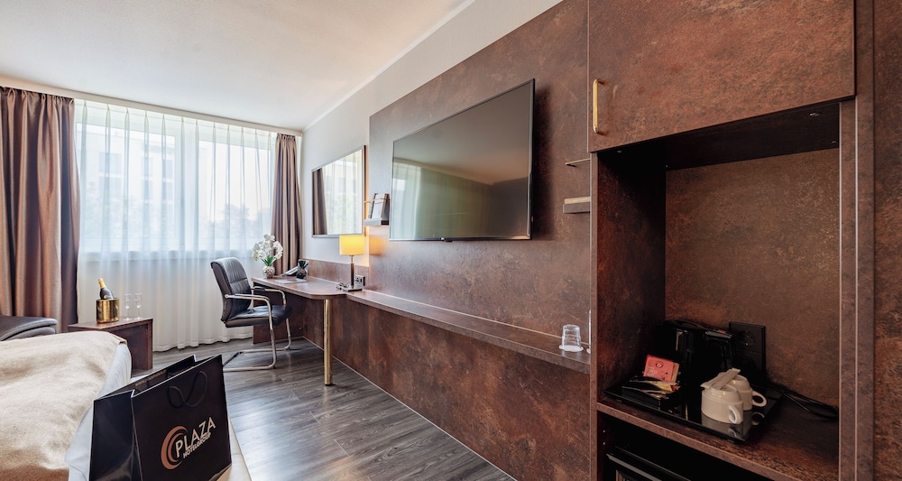 Double Room thumbnail 5