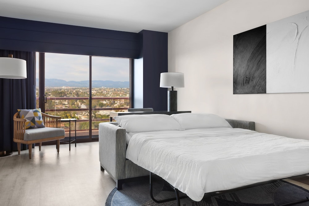 Suite, 1 Bedroom, City View