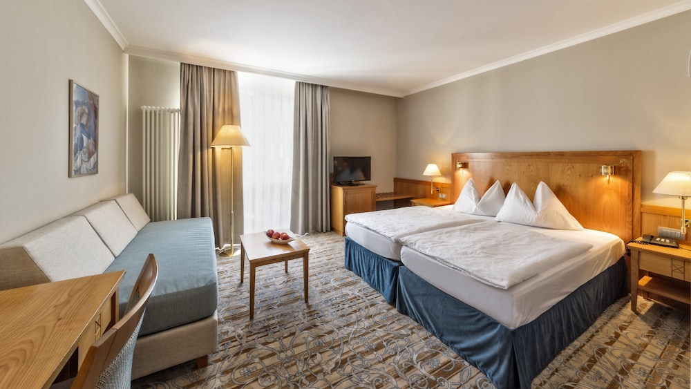Classic Double or Twin Room, 1 Double Bed, Non Smoking - Photo 1