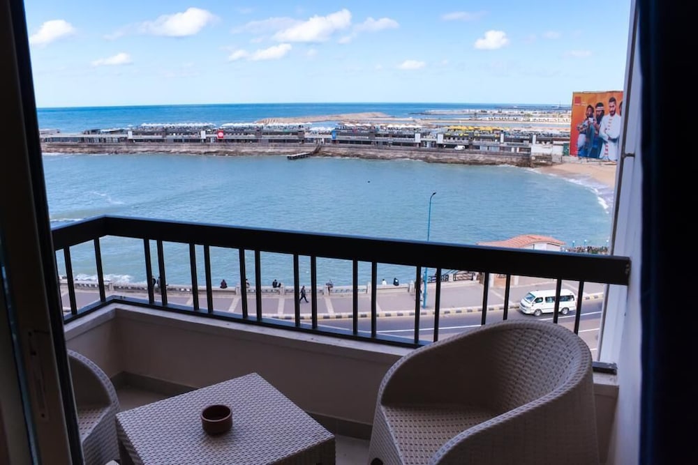 Panoramic Apartment, 2 Bedrooms, Sea View