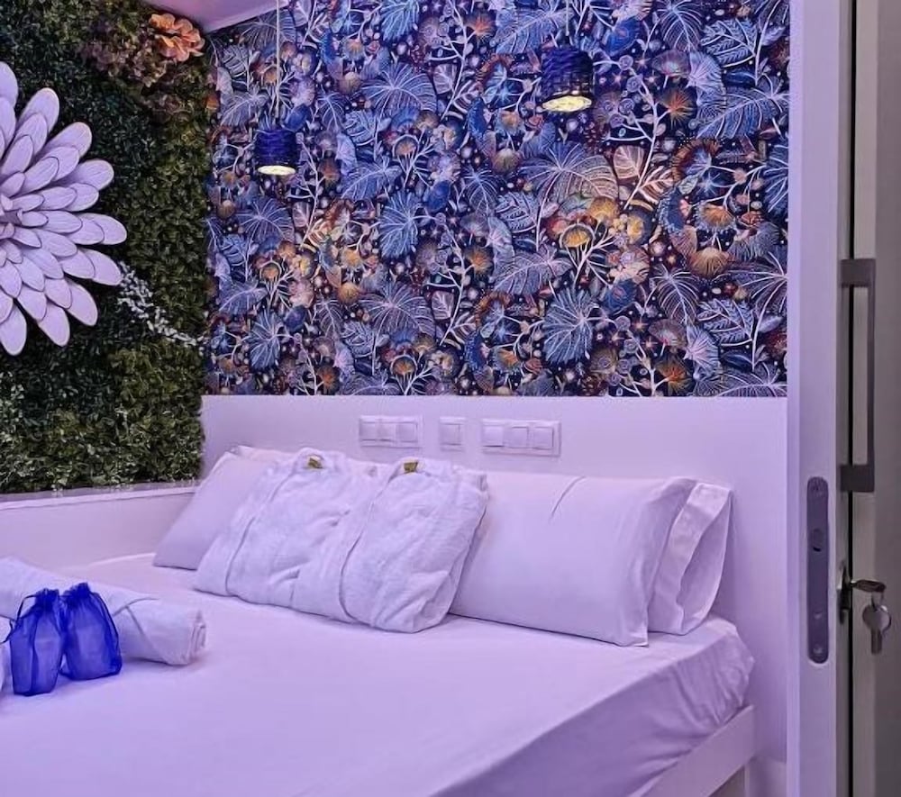 Mini Mini Double Room con baño compartido