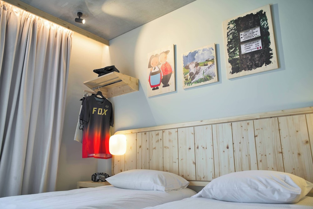 Room, 2 Twin Beds (Pop) - Photo 4