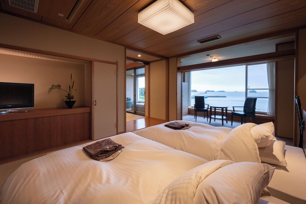 Twin Room, Private Bathroom, Non Smoking, Open air-Bath photo 1