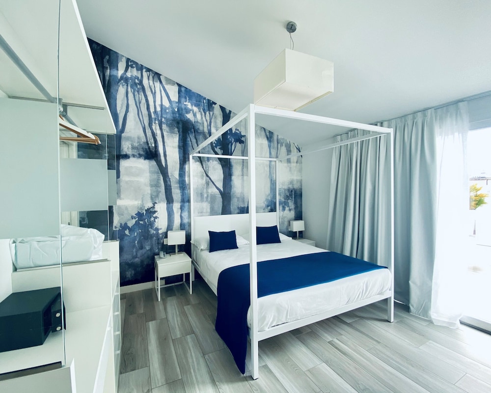 Deluxe Triple Room, Sea View photo 1