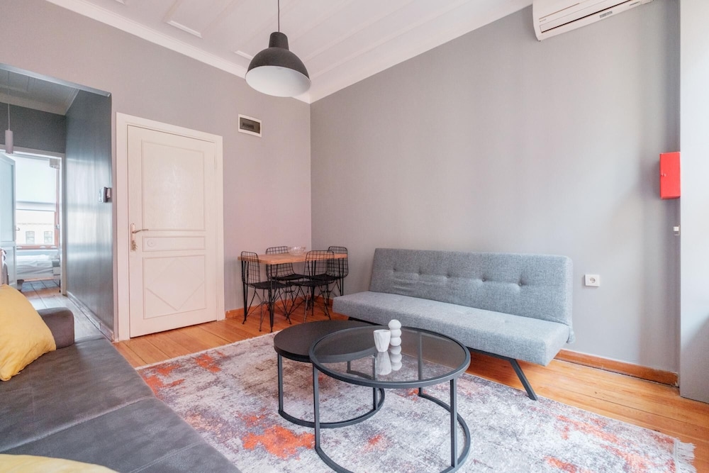 Apartment photo 3