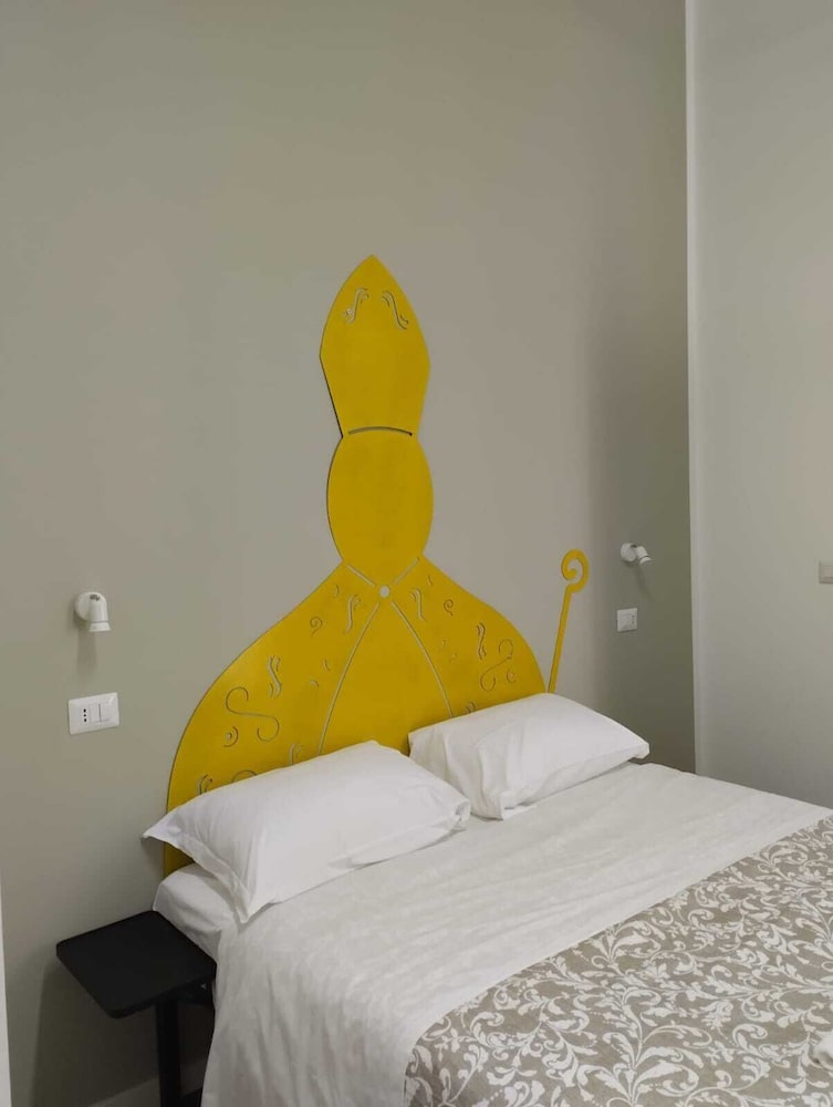 Deluxe Room, Courtyard View, Tower