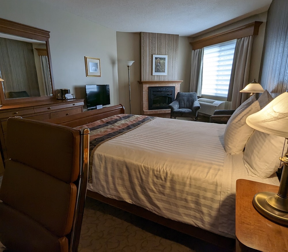Economy Room, 1 Queen Bed photo 3