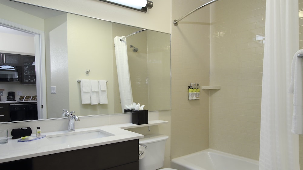 Studio Suite, 2 Queen Beds photo 2