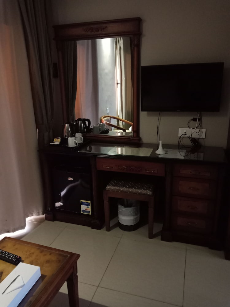 Standard Double or Twin Room - Photo 21