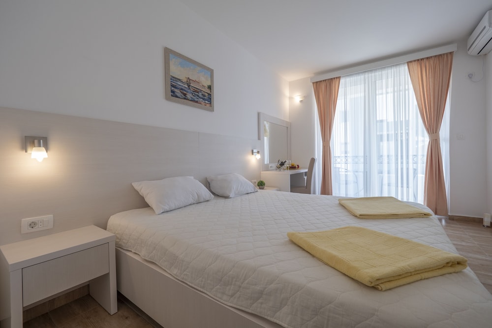 Double Room, Balcony, City View