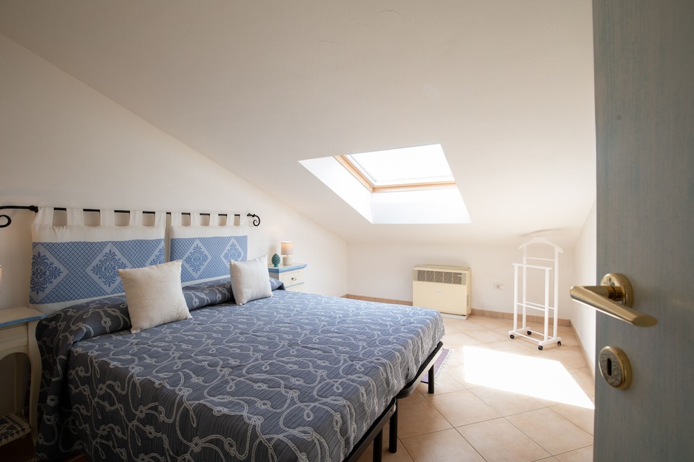 Family Triple Room, City View