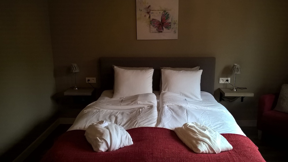 Double Room (Garden) photo 2