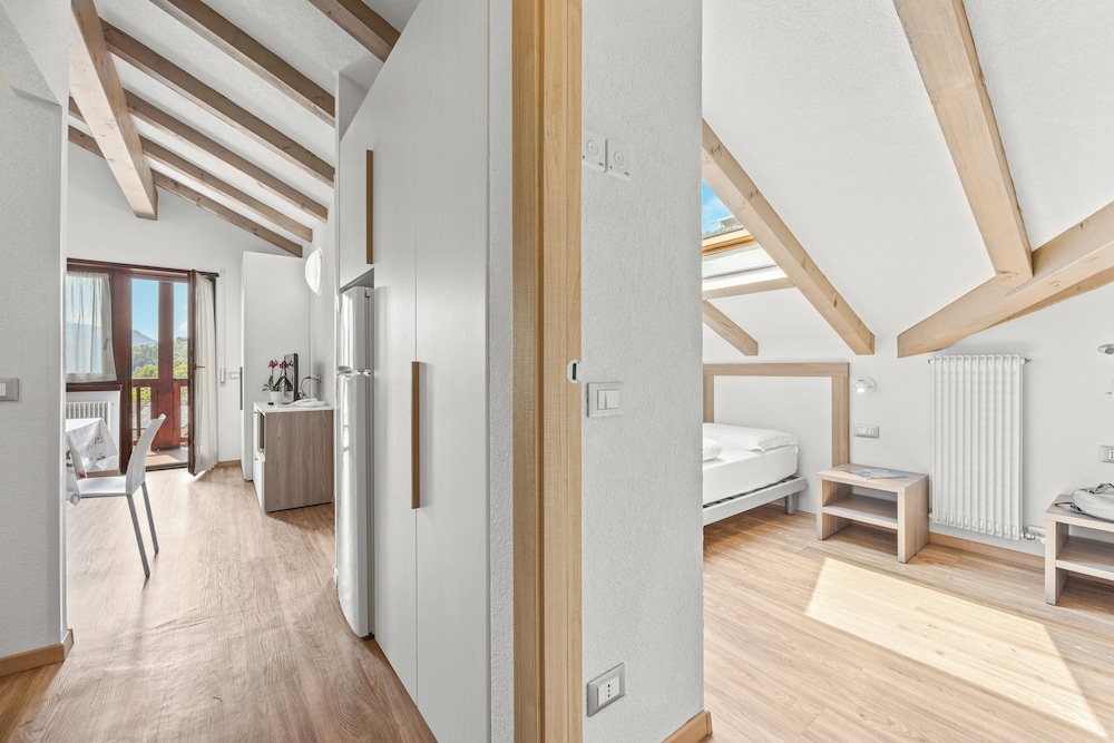 Panoramic Apartment, 2 Bedrooms, Balcony, Valley View (South, 6 people) photo 3