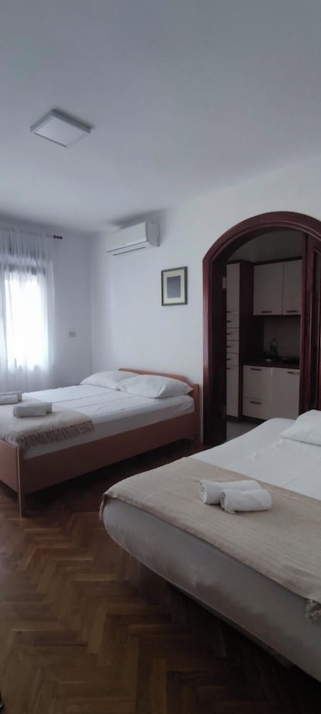 Superior Triple Room, 1 Queen Bed with Sofa bed, Non Smoking