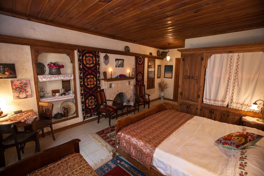 Superior Double or Twin Room with Garden View photo 3