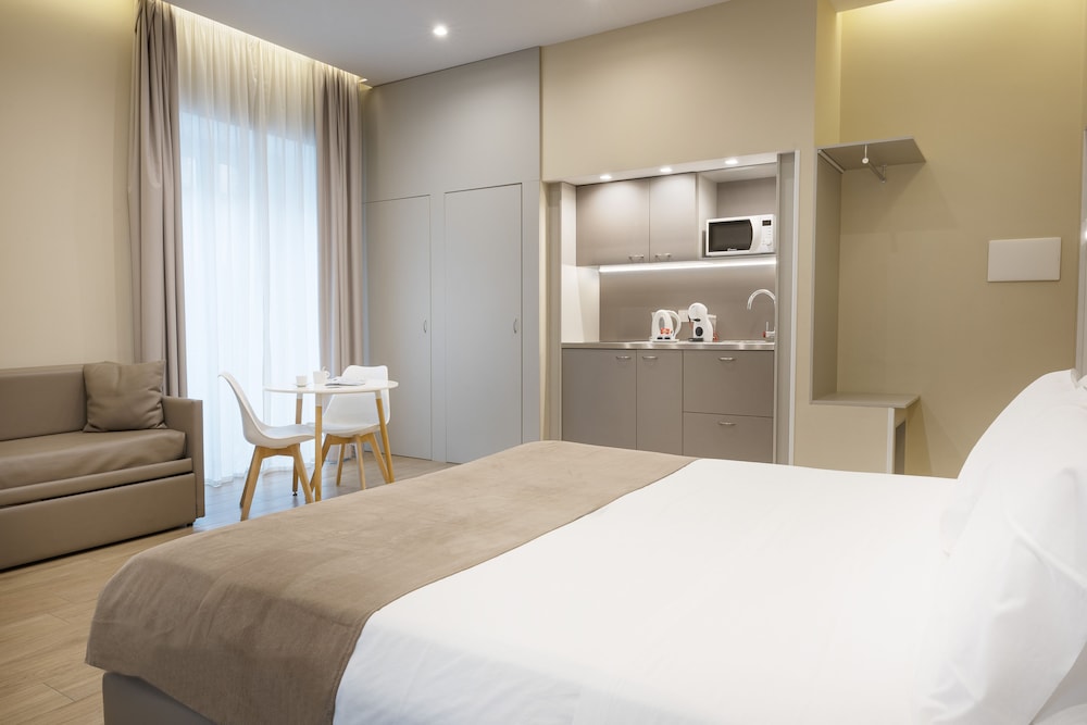 Superior Quadruple Room, Kitchen photo 1