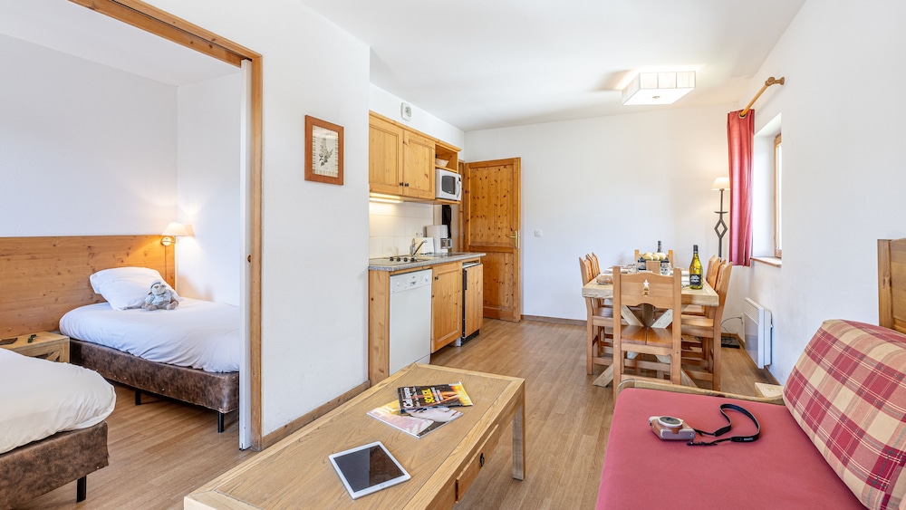 Apartment photo 1