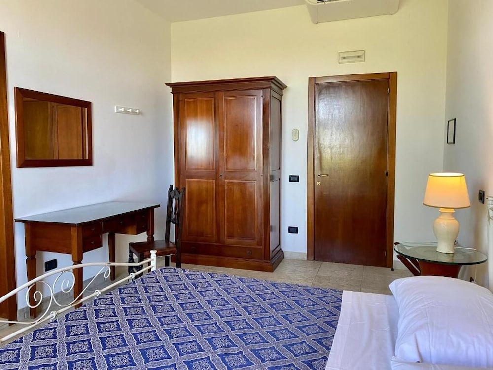 Comfort Room photo 3